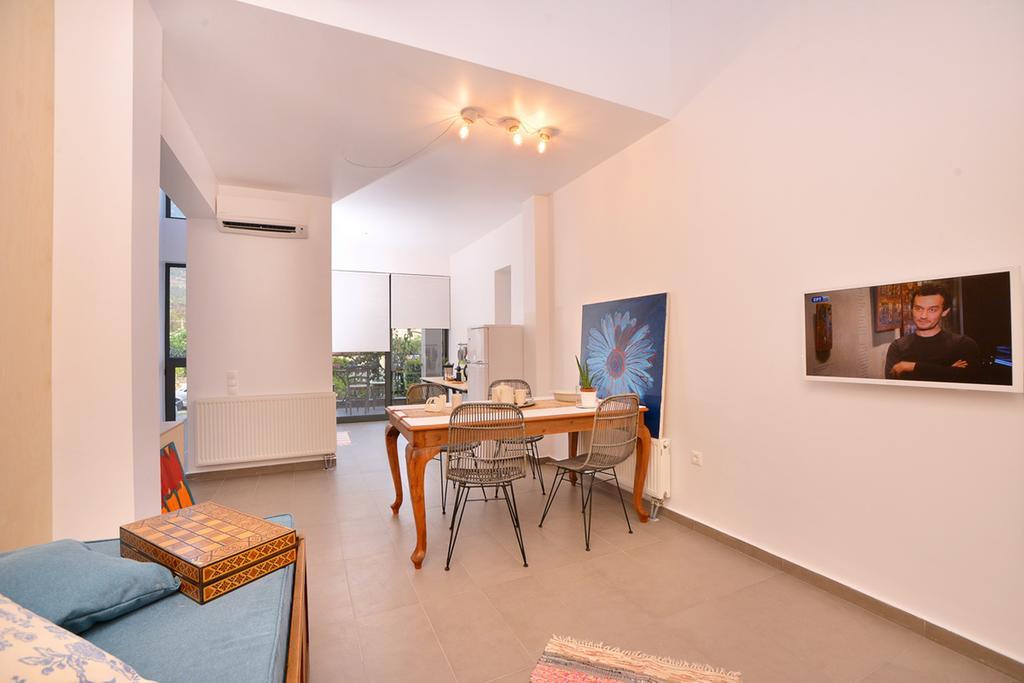 East-West Villa Каламата Екстериор снимка