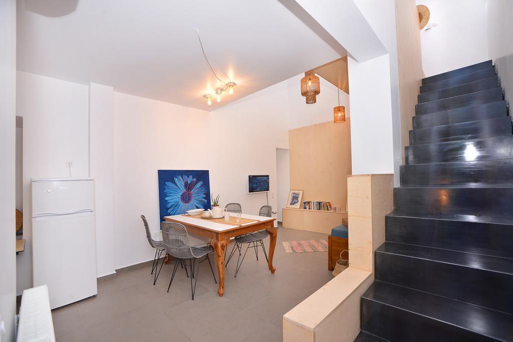 East-West Villa Каламата Екстериор снимка